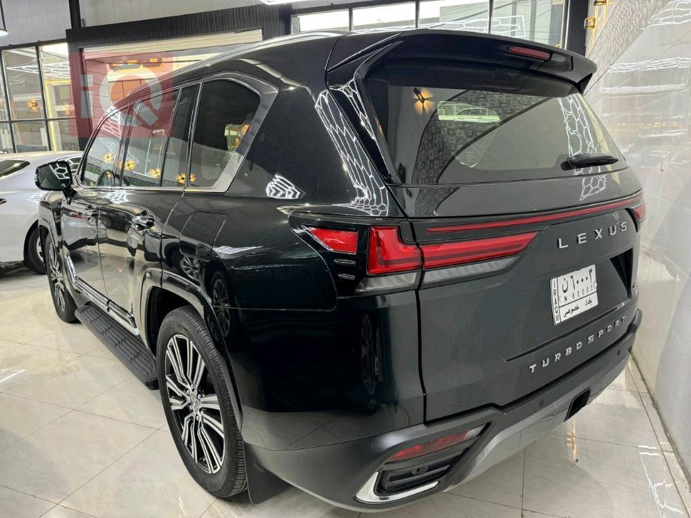 Lexus LX